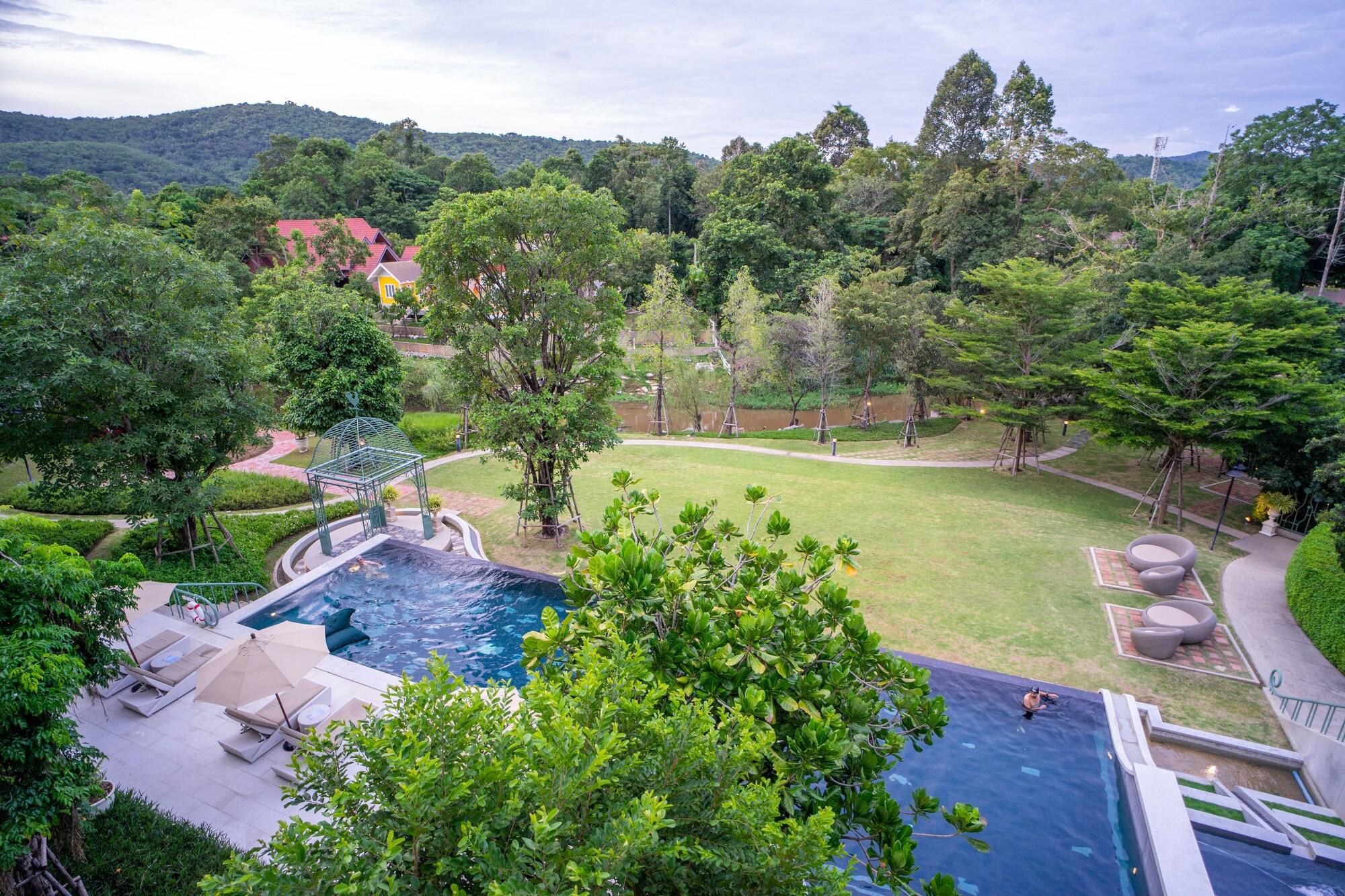 U Khao Yai Hotel Mu Si Exterior photo